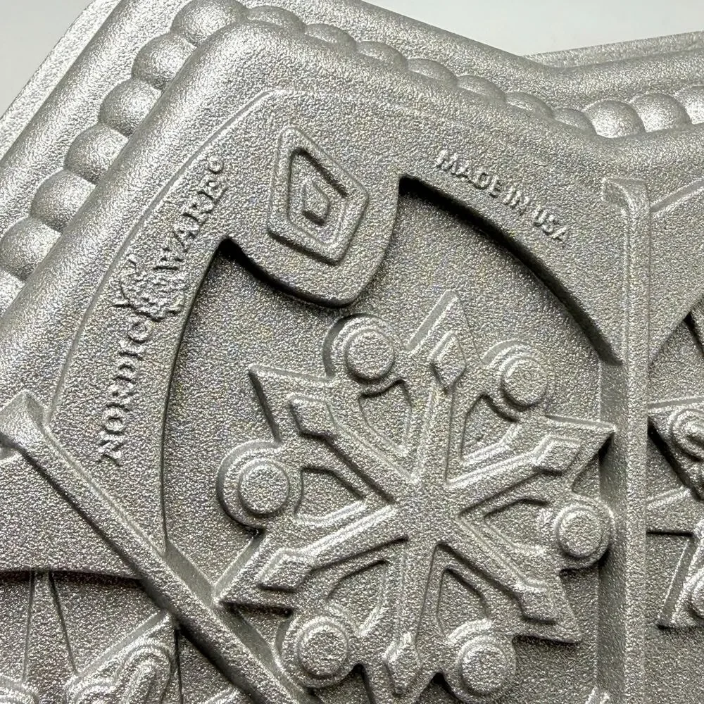 Nordic Ware Sweet Snowflakes Shortbread Pan 3D Cake Mold 6 Cup Cast Aluminum USA